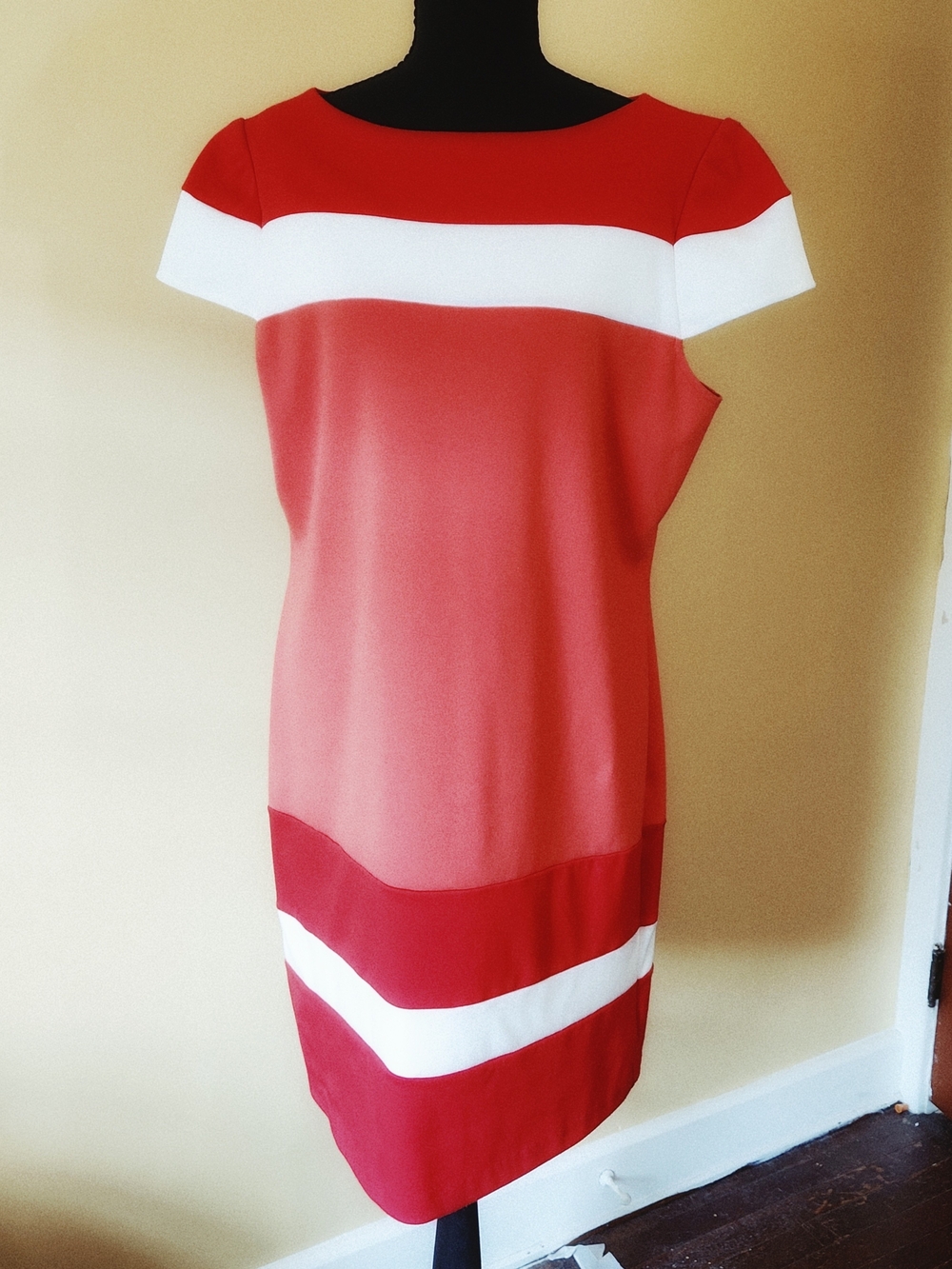 Evan Picone Red and White Colorblock Midi Shift Dress